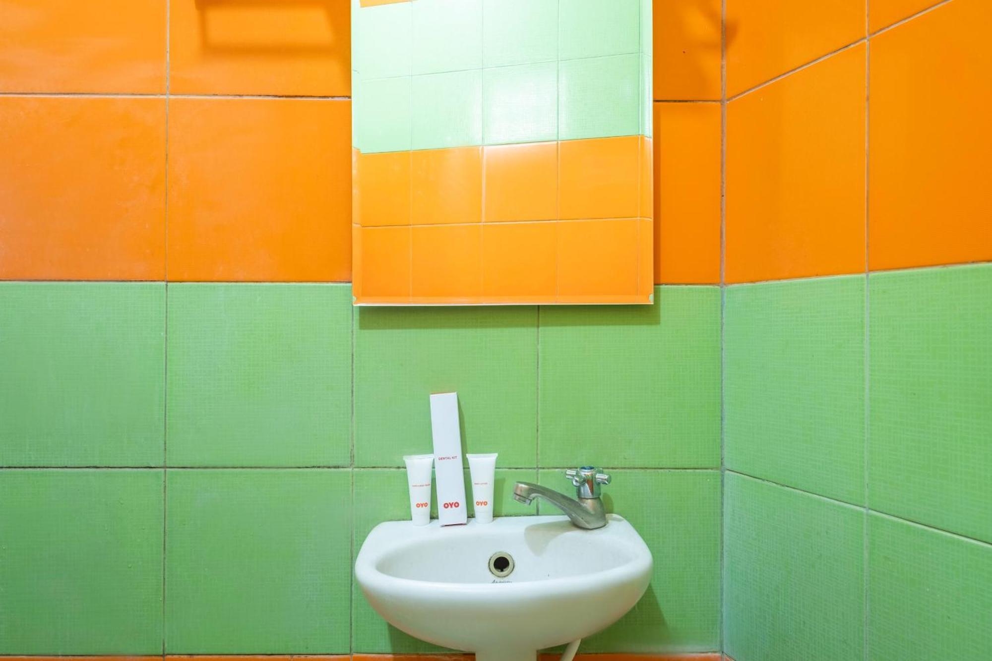 Hotel Collection O Kebon Jeruk Near Taman Balai Kota Bandung Zewnętrze zdjęcie